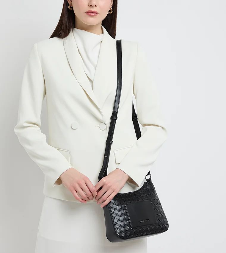 آن كلاين حقيبة كروس بودي من آن كلاين بنسيج السلة